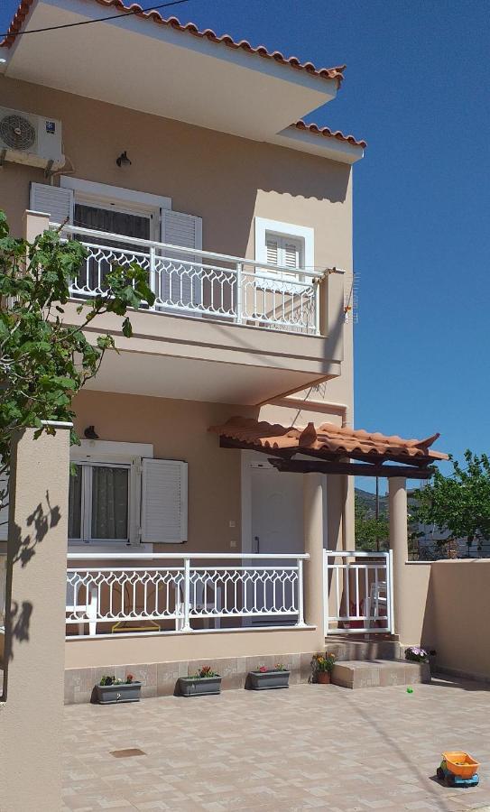 Toulas House Elíka المظهر الخارجي الصورة